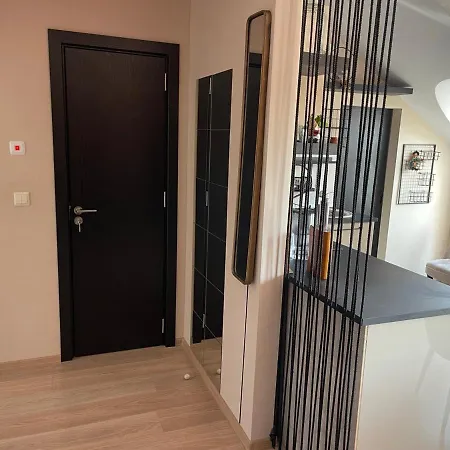 Cozy 7 Minutes From The Sea With A Large Terrace Apartment *